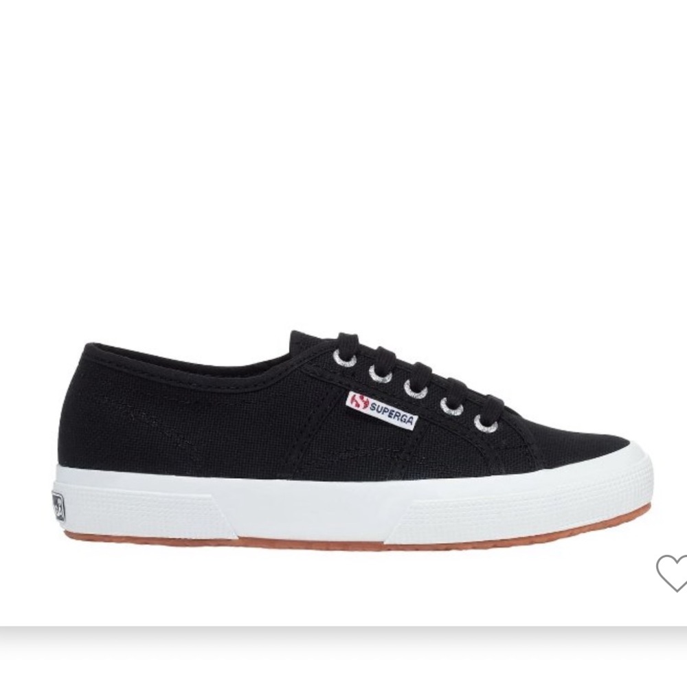Superga NWT 2750 iconic low profile unisex sneaker